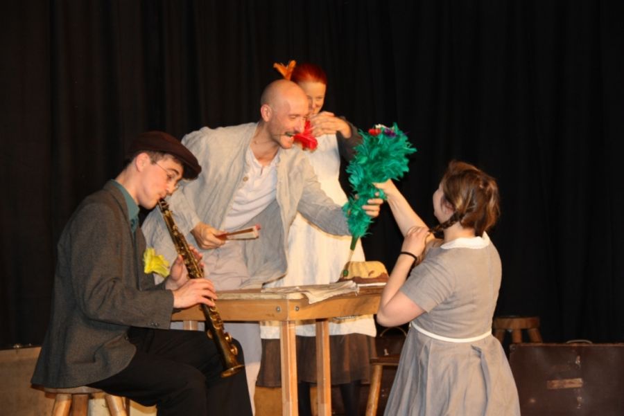 Theaterspiel Witten.jpg: Im vergangenen Jahr war das Theaterspiel Witten zu Gast an der Real- und Sekundarschule Fürstenberg und am Mauritius Gymnasiums in Büren. (Archivfoto: Amt für Presse- und Öffentlichkeitsarbeit, Kreis Paderborn, Michaela Pitz) 